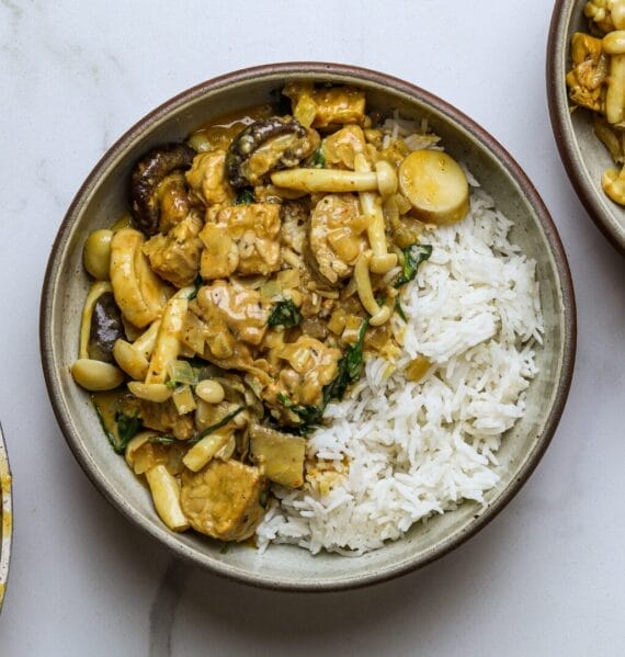 vegan curry in bowls