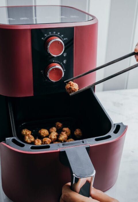 chicken popcorn in red air fryer